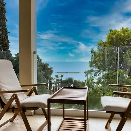 דירה 3br Beachfront Gem In