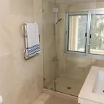 3br Beachfront Gem In Apartment *